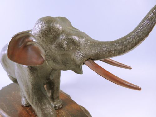 JAPANESE BRONZE MEIJI PERIOD ELEPHANT OKIMONO ON STAND - ADDITIONAL PHOTO 5