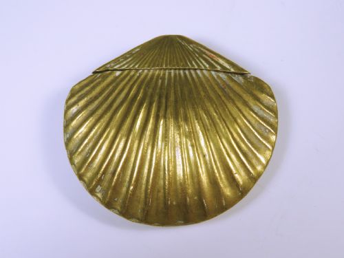 antique victorian brass clam shell vesta case match safe - CATEGORY: ANTIQUE METAL - DATED 1890