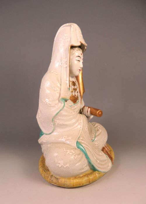 ANTIQUE JAPANESE KUTANI OKIMONO OF KANNON - ADDITIONAL PHOTO 4