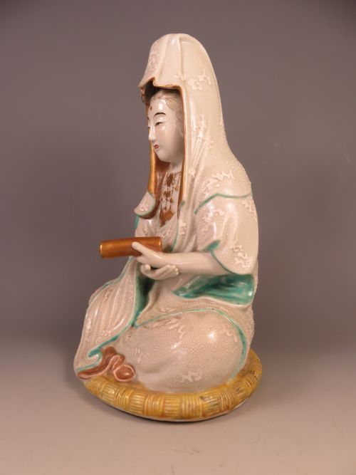 ANTIQUE JAPANESE KUTANI OKIMONO OF KANNON - ADDITIONAL PHOTO 8