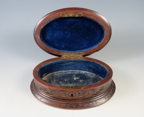 ANTIQUE BLACK FOREST CARVED WOOD FOX BOX - ADDITIONAL PHOTO 6