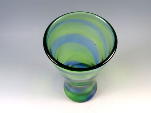 ANTIQUE STEVENS AND WILLIAMS RAINBOW GLASS VASE - ADDITIONAL PHOTO 4
