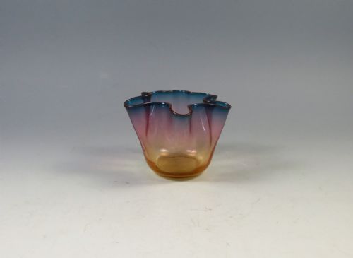 ANTIQUE ALEXANDRITE GLASS VASE BY THOMAS WEBB AND SONS - ADDITIONAL PHOTO 3