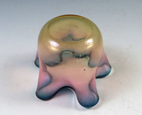 ANTIQUE ALEXANDRITE GLASS VASE BY THOMAS WEBB AND SONS - ADDITIONAL PHOTO 5