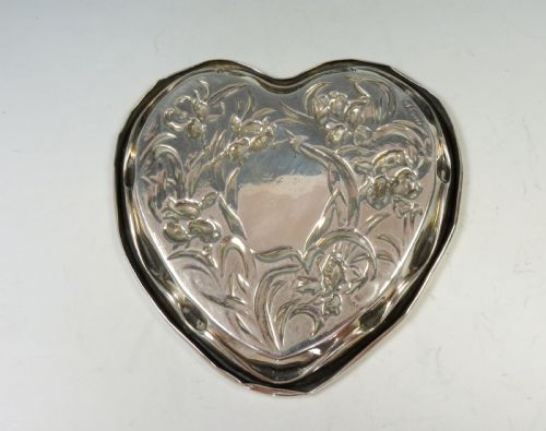 ART NOUVEAU HALLMARKED SILVER HEART SHAPED PIN TRAY - ADDITIONAL PHOTO 4