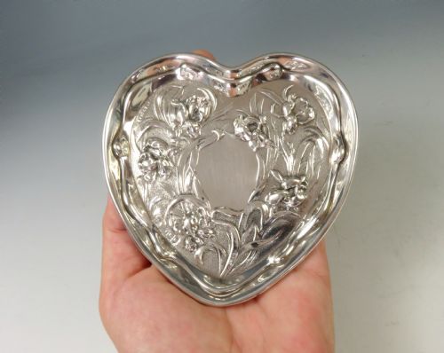 ART NOUVEAU HALLMARKED SILVER HEART SHAPED PIN TRAY - ADDITIONAL PHOTO 6