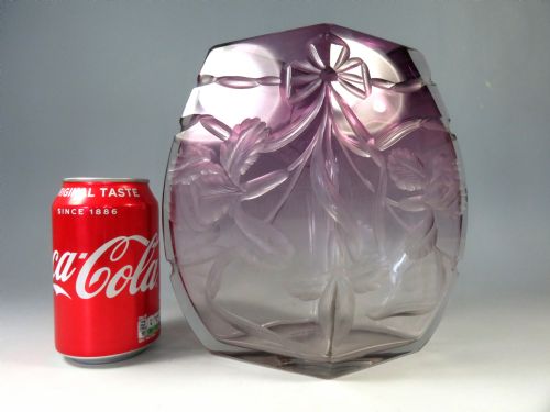 MOSER INTAGLIO DEEP CUT GLASS VASE MAUVE TO CLEAR - ADDITIONAL PHOTO 9