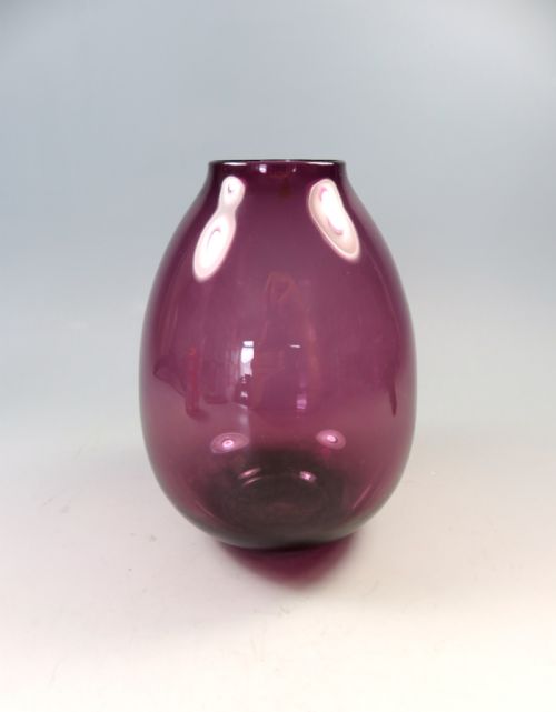 antique leerdam glass k p c de bazel mauve vase - CATEGORY: ANTIQUE GLASS - DATED 1920