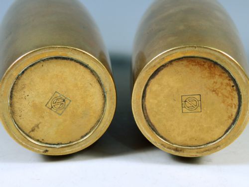 PAIR OF JAPANESE MEIJI PERIOD INLAID BRONZE COCKEREL VASES BY NOGAWA - ADDITIONAL PHOTO 4