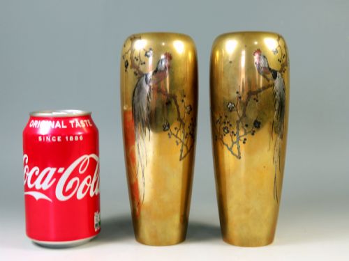 PAIR OF JAPANESE MEIJI PERIOD INLAID BRONZE COCKEREL VASES BY NOGAWA - ADDITIONAL PHOTO 9