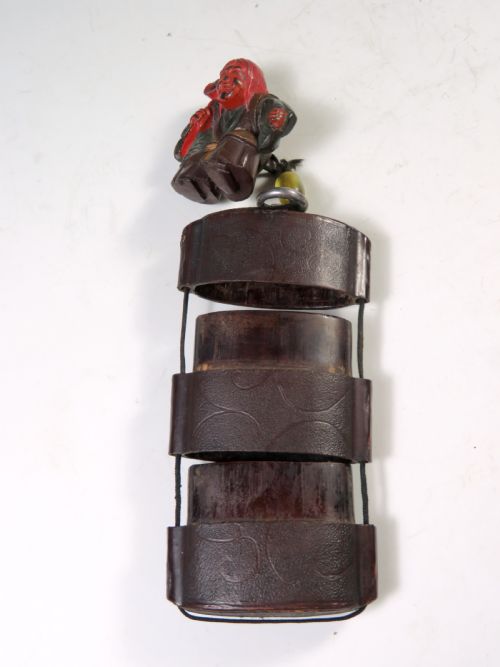 JAPANESE MEIJI PERIOD LACQUER AND SILVER INRO AND NETSUKE - ADDITIONAL PHOTO 3