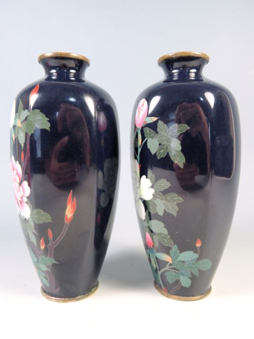 PAIR OF ANTIQUE JAPANESE CLOISONNE ENAMEL SILVER WIRE VASES - ADDITIONAL PHOTO 4