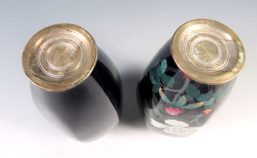PAIR OF ANTIQUE JAPANESE CLOISONNE ENAMEL SILVER WIRE VASES - ADDITIONAL PHOTO 8