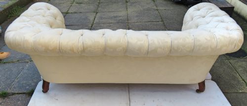 ANTIQUE BUTTON BACK CHESTERFIELD SOFA COPE AND COLLINSON - ADDITIONAL PHOTO 6