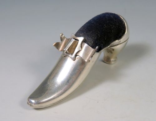 antique hallmarked silver shoe pin cushion - CATEGORY: ANTIQUE SILVER - DATED 1900
