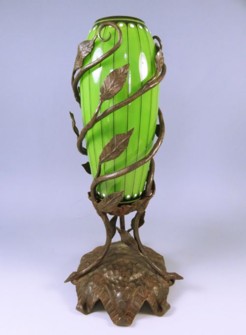 BOHEMIAN ART NOUVEAU GREEN GLASS VASE IN IRON MOUNT - ADDITIONAL PHOTO 3