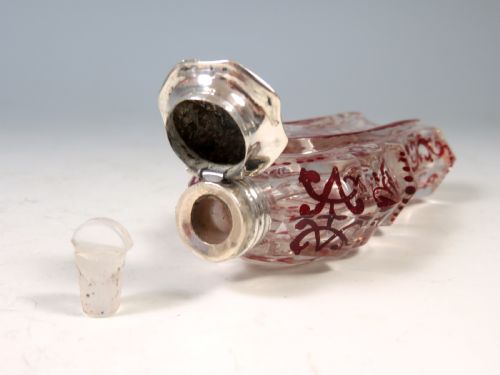 ANTIQUE BOHEMIAN CUT GLASS FLASHED RUBY SCENT BOTTLE - ADDITIONAL PHOTO 6