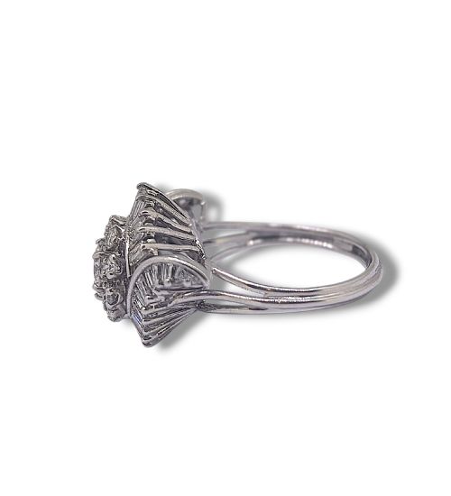 18CT WHITE GOLD 1950S DIAMOND BALLERINA RING - ADDITIONAL PHOTO 3