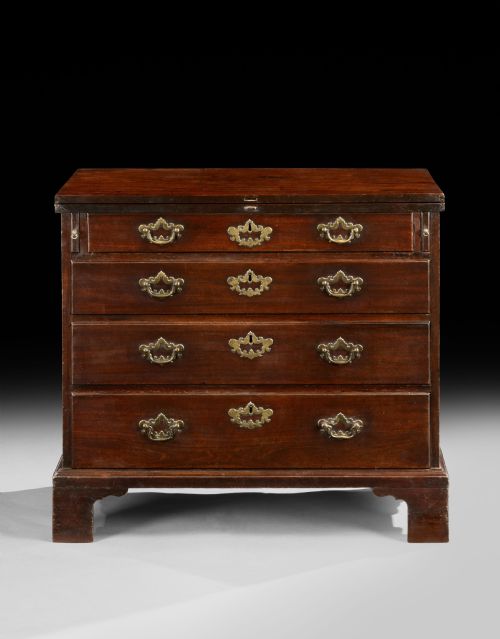 A GEORGE II MAHOGANY BACHELORS CHEST - ADDITIONAL PHOTO 1