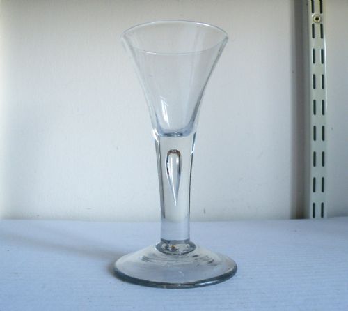 AN 18th CENTURY DRAWN STEM WINE GLASS CIRCA 1740