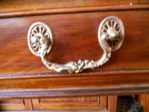 GEORGIAN MAHOGANY SIDE TABLE - ADDITIONAL PHOTO 2