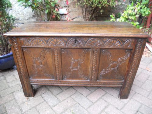 small 18th c oak coffer - CATEGORY: ANTIQUE CHESTS - DATED 1700