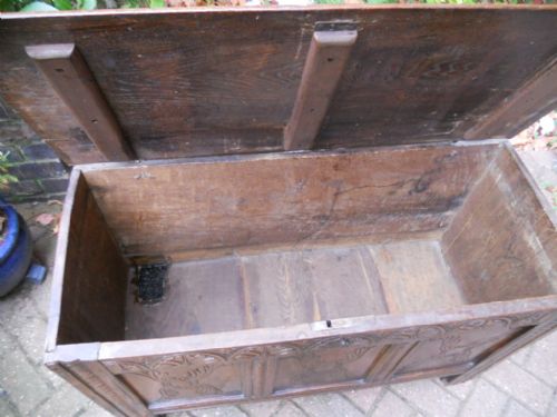 SMALL 18TH C OAK COFFER - ADDITIONAL PHOTO 3