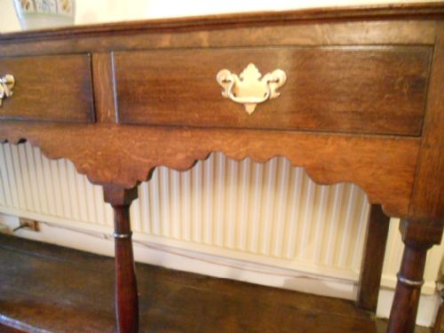 GEORGIAN OAK DRESSER BASE WITH POTBOARD - ADDITIONAL PHOTO 2