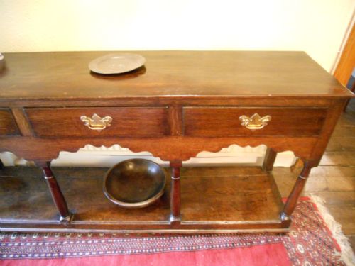 GEORGIAN OAK DRESSER BASE WITH POTBOARD - ADDITIONAL PHOTO 3