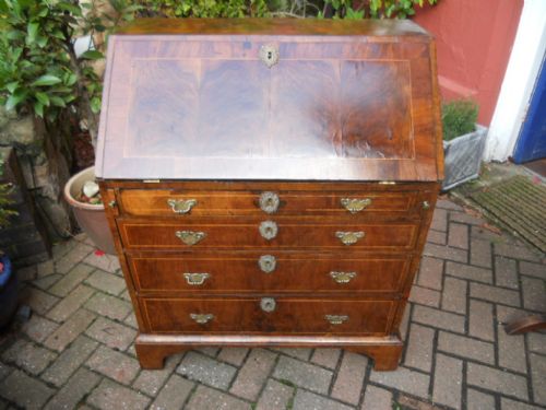 small walnut bureau - CATEGORY: ANTIQUE BUREAU - DATED 1750