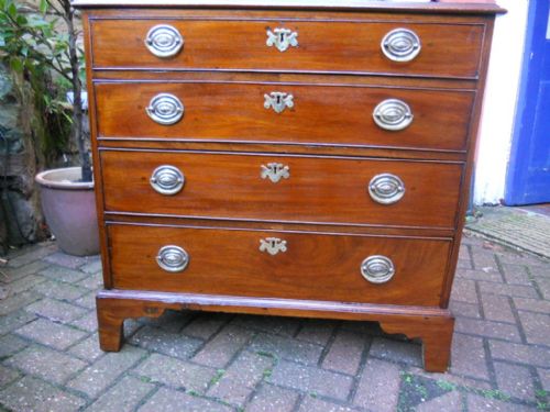 SMALL CHEST OF DRAWERS - ADDITIONAL PHOTO 2
