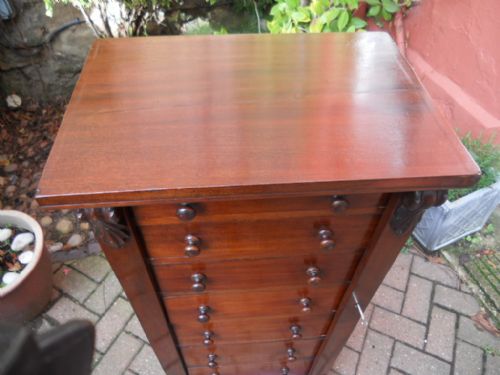 SMALL WELLINGTON CHEST - ADDITIONAL PHOTO 1