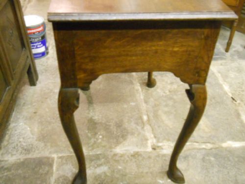 CABRIOLE LEG OAK LOWBOY - ADDITIONAL PHOTO 3