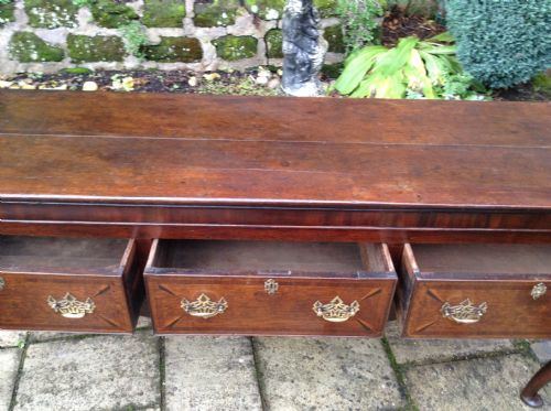 CABRIOLE LEG DRESSER BASE - ADDITIONAL PHOTO 2