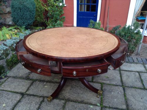 DRUM TABLE LIBRARY TABLE - ADDITIONAL PHOTO 2