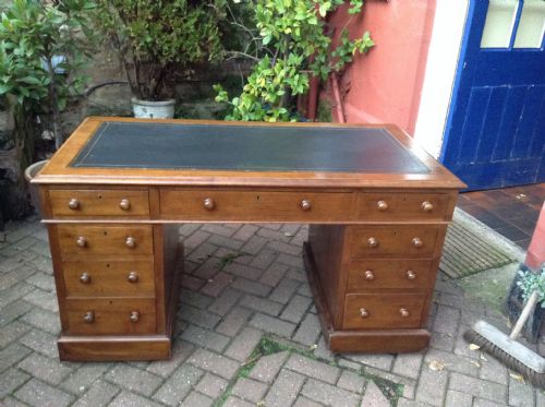 victorian pedestal desk - CATEGORY: ANTIQUE DESKS - DATED VICTORIAN