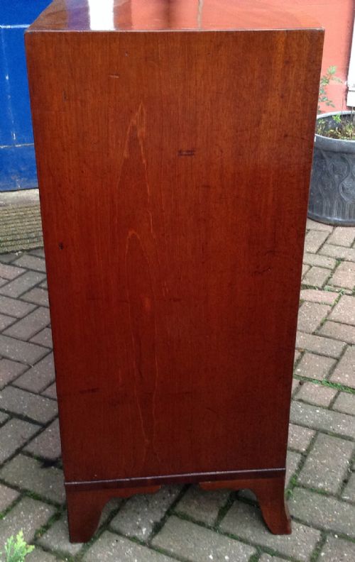 SHERATON PERIOD BOW FRONT MAHOGANY CHEST OF DRAWERS - ADDITIONAL PHOTO 3