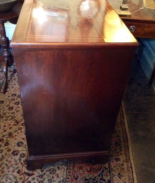 EARLY GEORGIAN WALNUT CHEST OF DRAWERS - ADDITIONAL PHOTO 3