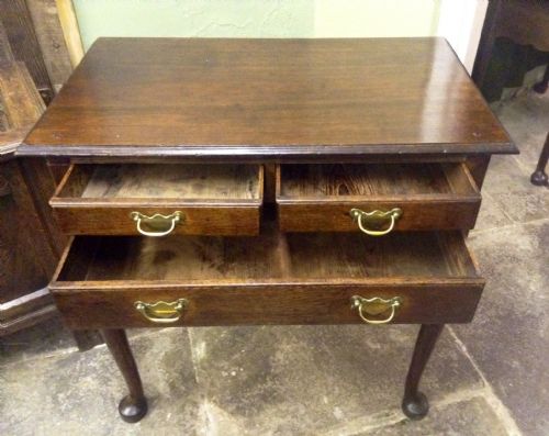 EARLY 18TH CENTURY OAK CABRIOLE LEG LOWBOY - ADDITIONAL PHOTO 3