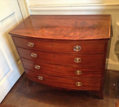 small georgian bowfront chest of drawers - CATEGORY: ANTIQUE CHEST OF DRAWERS - DATED 1750