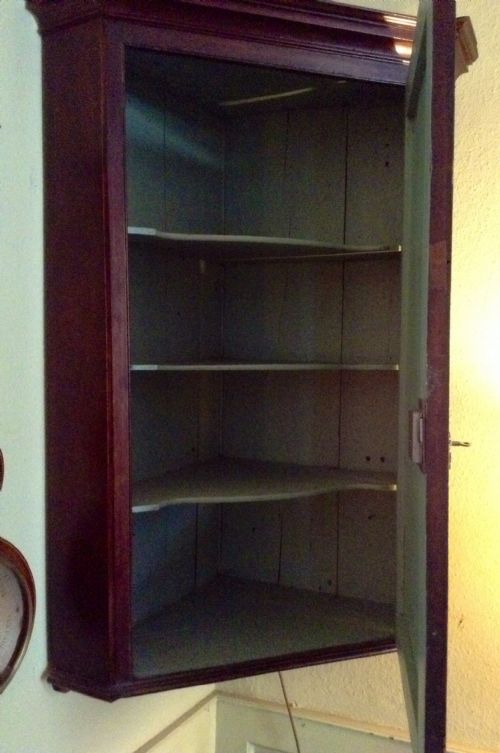 GEORGIAN CORNER CUPBOARD - ADDITIONAL PHOTO 1