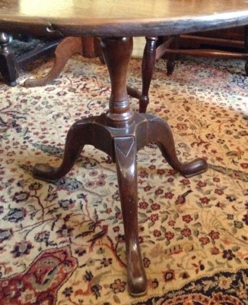 COFFEE TABLE - ADDITIONAL PHOTO 1