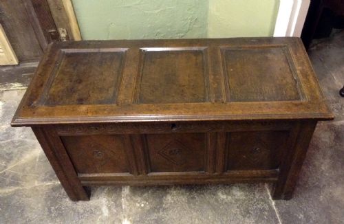 EARLY 18TH C OAK COFFER - ADDITIONAL PHOTO 1