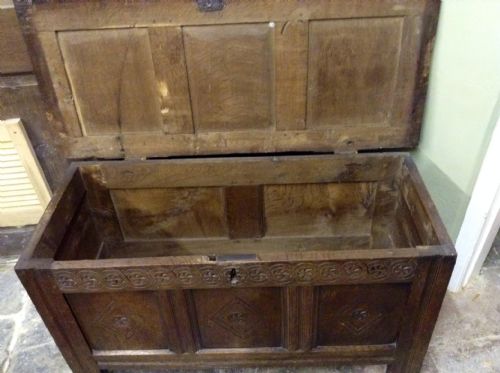 EARLY 18TH C OAK COFFER - ADDITIONAL PHOTO 3