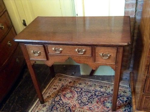 oak lowboy - CATEGORY: ANTIQUE FURNITURE - DATED VICTORIAN