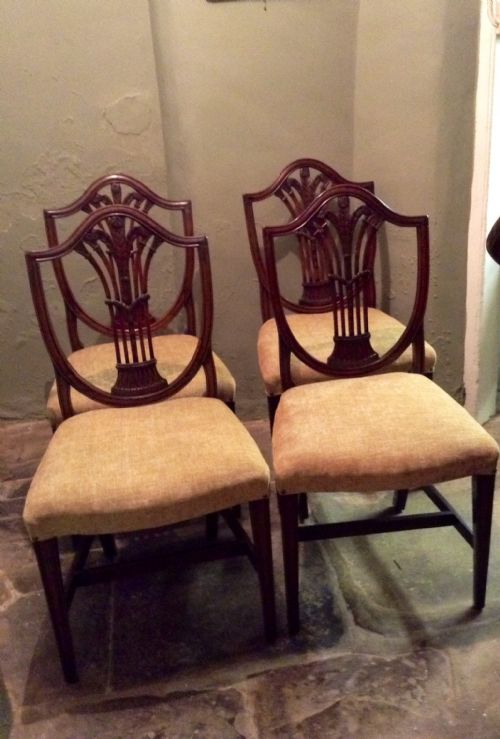 SET OF FOUR GEORGIAN DINING CHAIRS - ADDITIONAL PHOTO 1