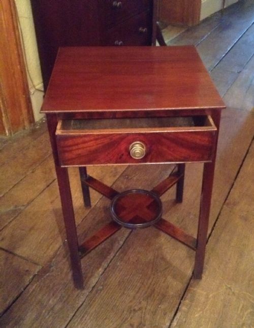BEDSIDE TABLE - ADDITIONAL PHOTO 1