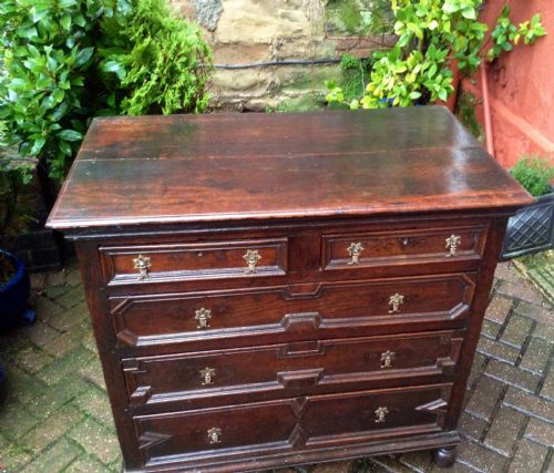 EARLY OAK CHEST OF DRAWERS - ADDITIONAL PHOTO 1
