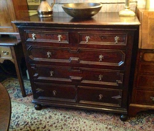 EARLY OAK CHEST OF DRAWERS - ADDITIONAL PHOTO 3