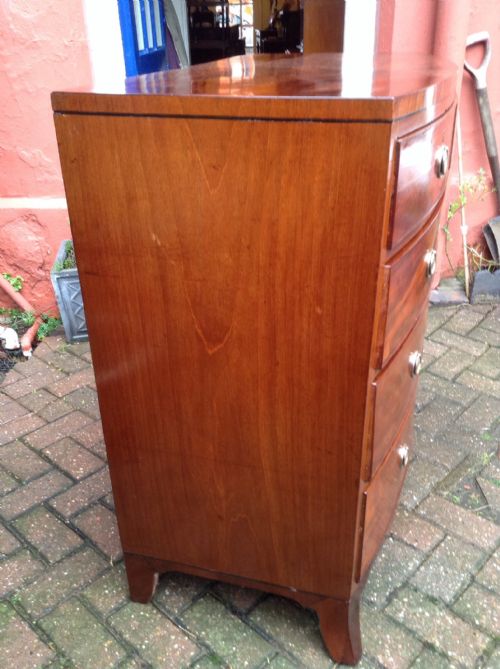 BOW FRONT MAHOGANY CHEST OF DRAWERS - ADDITIONAL PHOTO 3